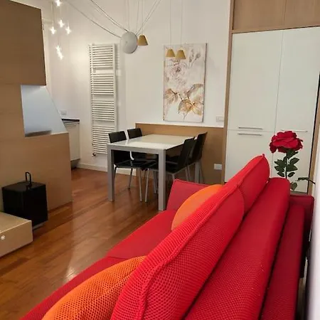 Mimi' House